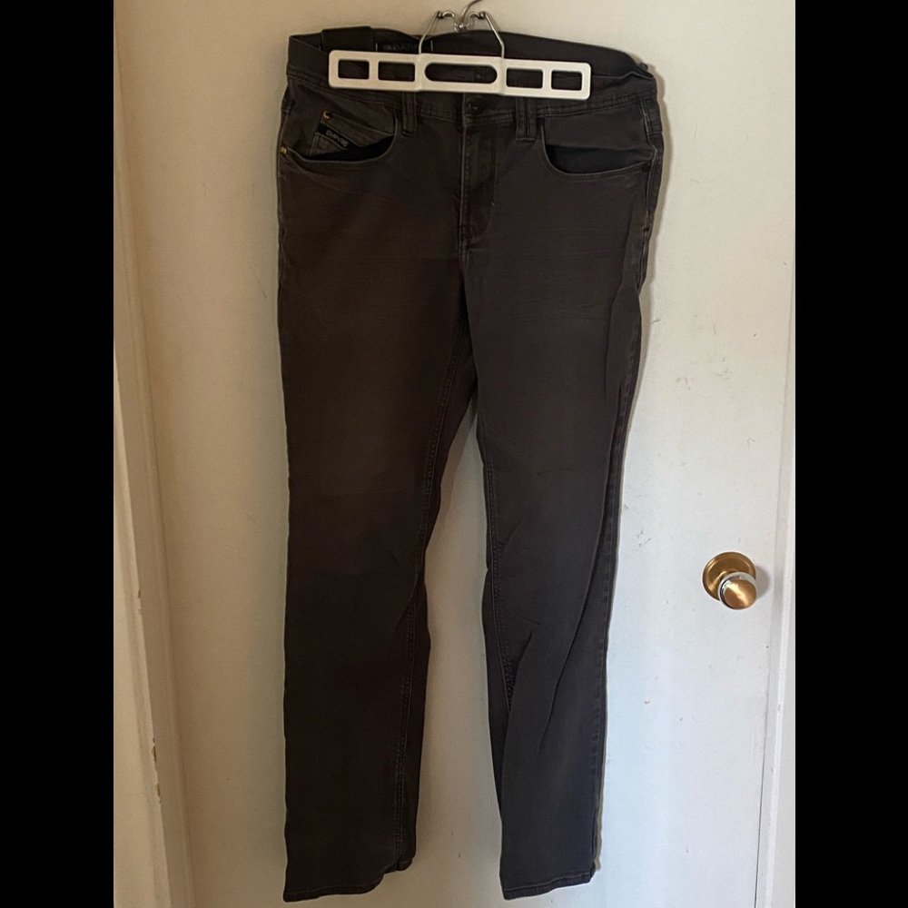 Selling empyre skeletor jeans size 32